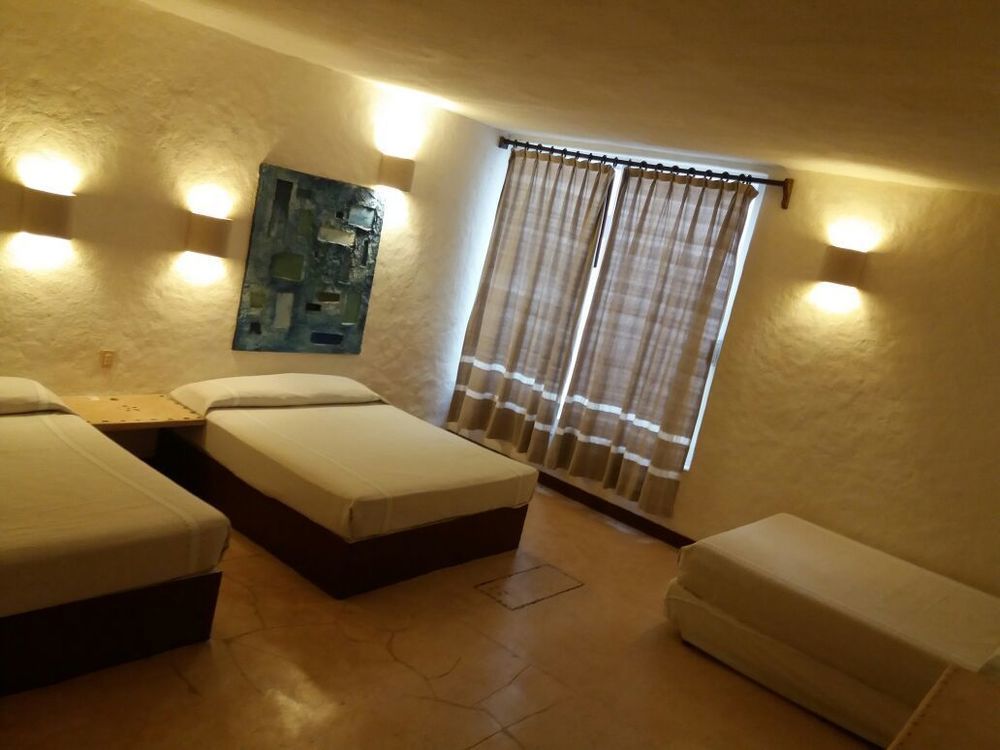 Hotel Plaza Tangolunda Esterno foto
